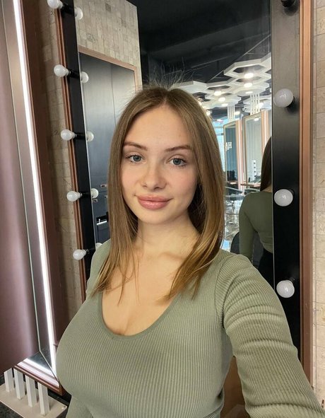 Esvittie actress galleries