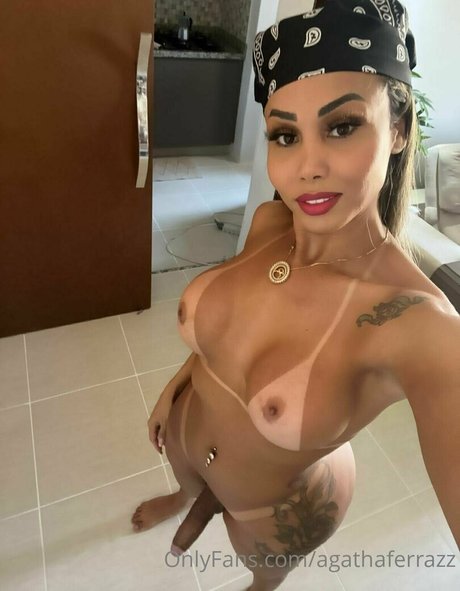 agathaferrazz model naked photos