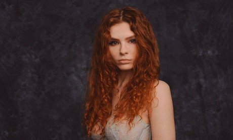 Kari Pitinova model pretty img