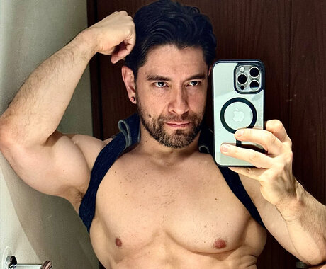 ZephyrM high quality actress pics