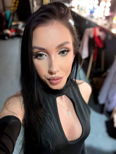 Lara Sins sex star img