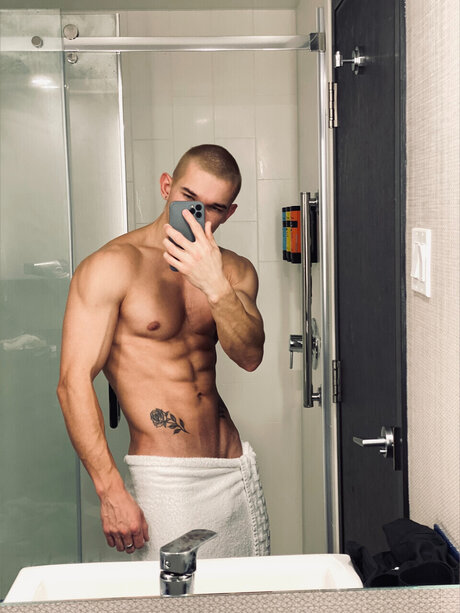 JoyBoy erotic model archive