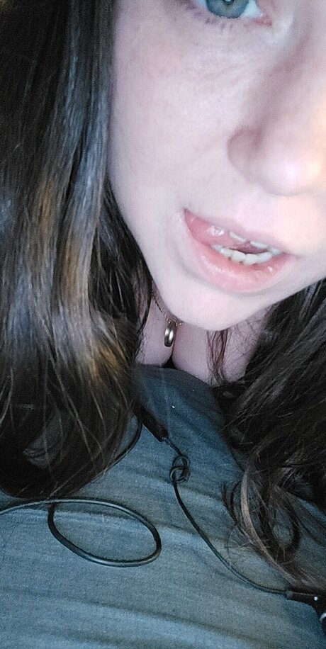 OhCurvaceousMe nude actress pics