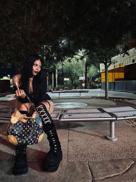 Mistress Trinity nice star pics