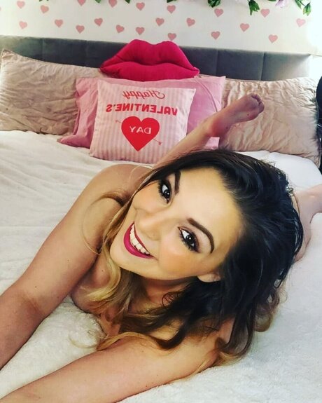 DesireRose Free pornstar beautiful gallery