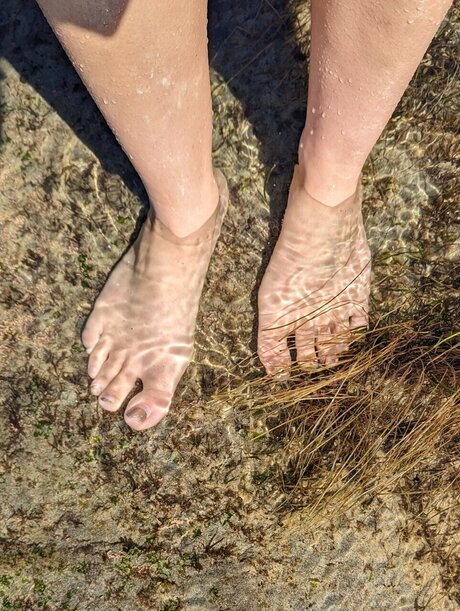 Classy Footsies pornstar exclusive archive