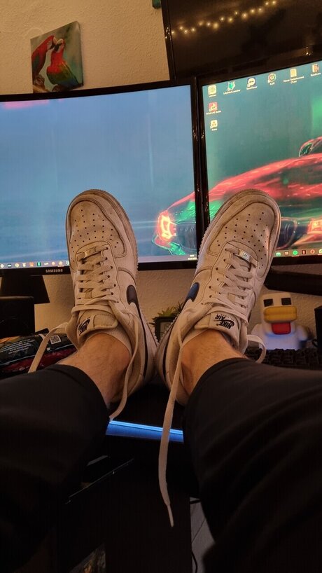 Dirtynikeboy beautiful pornstar picture