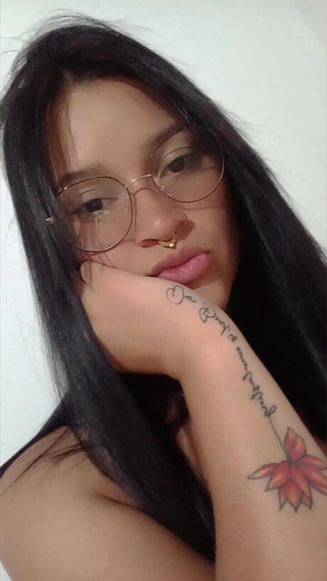 LUNA_ model nice galleries