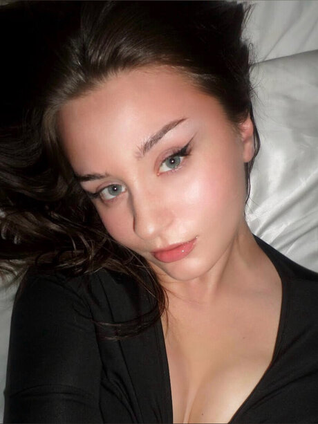 Kat Kay star sex pic