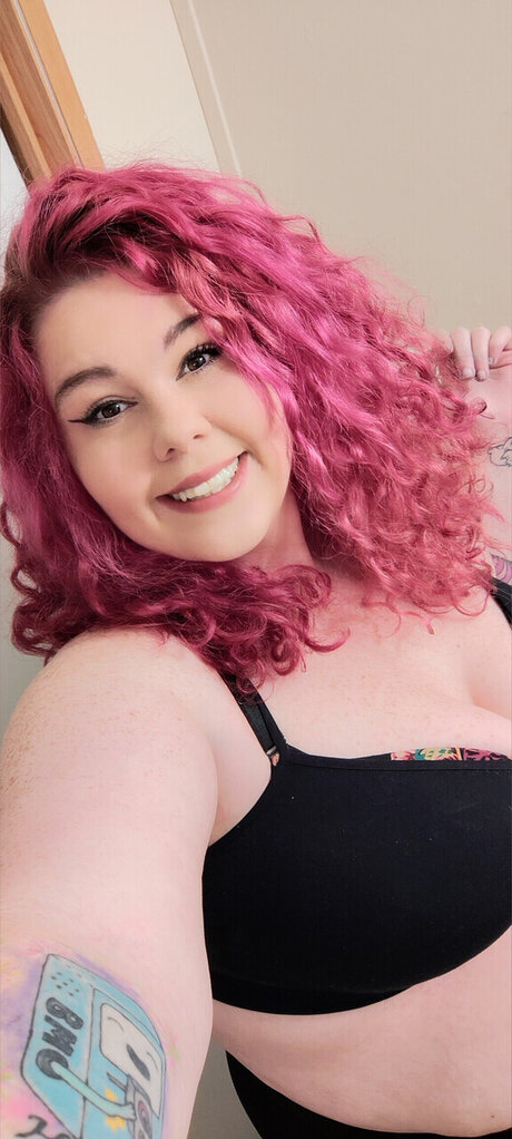 DumpDivaPinky best actress picture