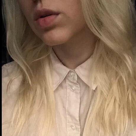 Joely Gold porn model archive