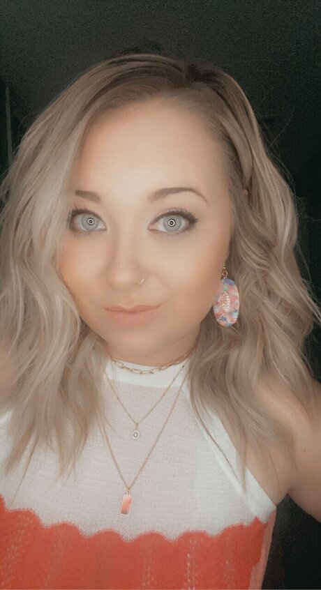 Savvy24 porn model gallery