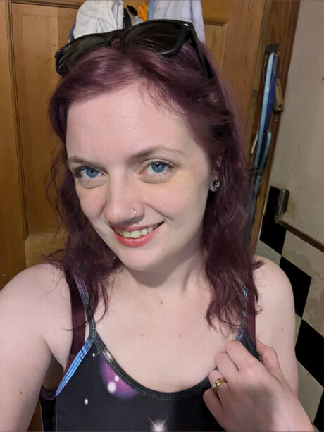 Violet Galaxy exclusive star photos