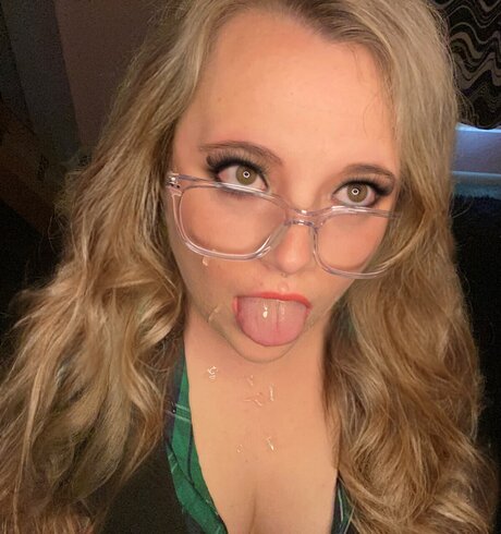 Rena Winters beautiful actress img