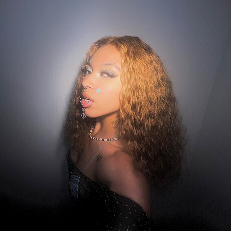 Karma Venus_ pornstar pics