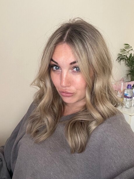 CurvyMama xxx star image