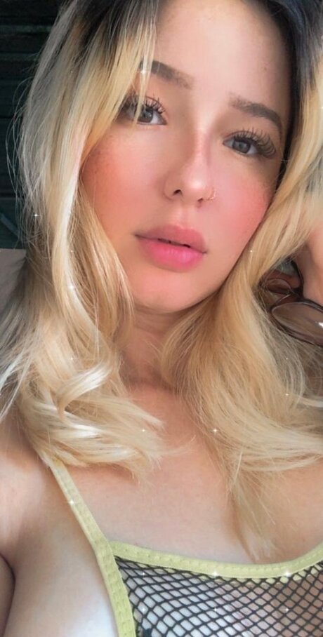 Pearl Pink_ star sexy pic