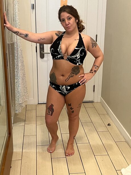 Sara Marie high quality star pictures