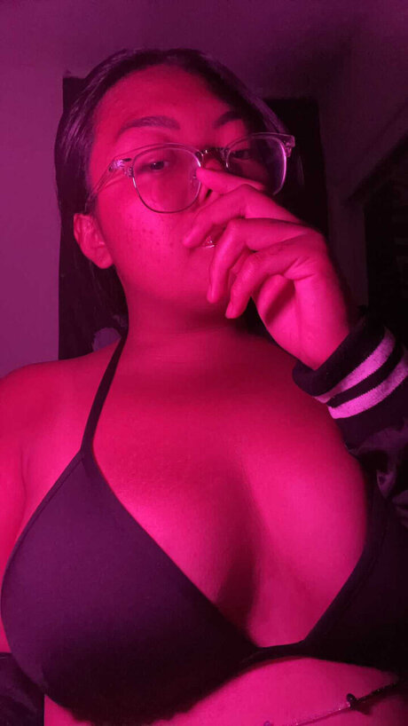 KymikoHarrada pornstar adult gallery