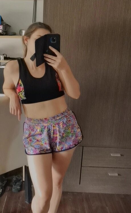 LoveinTheAir star naked gallery