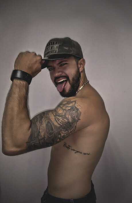 Gabb HL star nudes picture