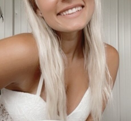 Breeeeezy model nudes pic