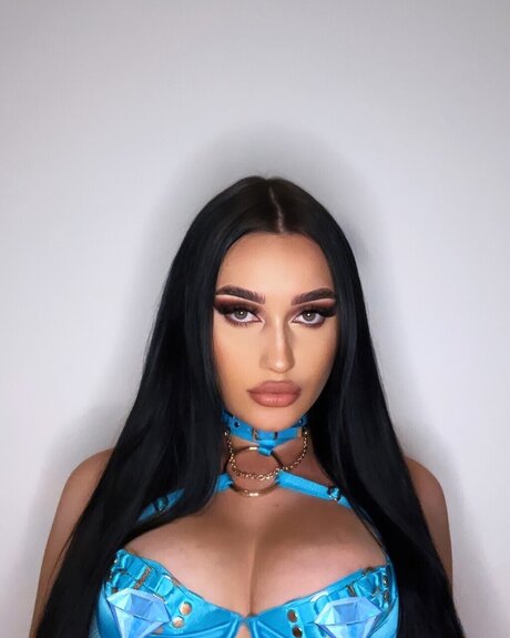 Xxsophiadrip beautiful model pictures