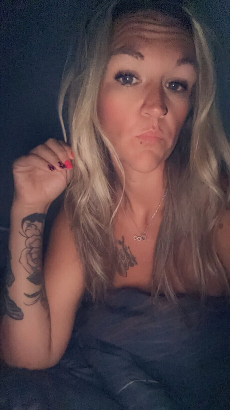 InKeD TaN BaDaSs exclusive model pics