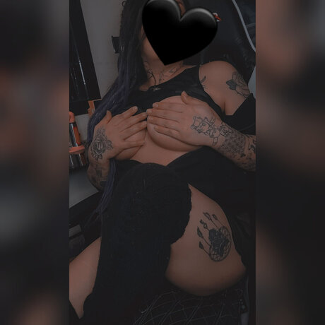 Honey Queen star high quality picture