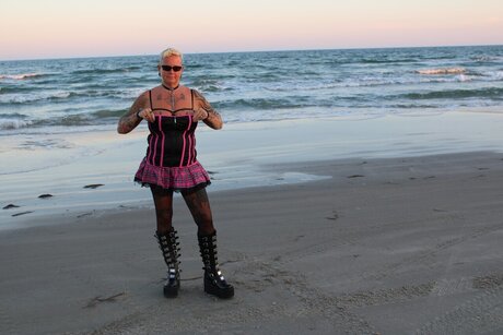 Tattooed ree porn actress gallery