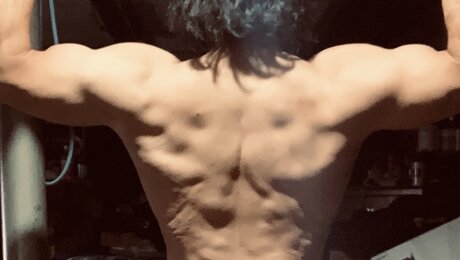 Zaddy Chulo star exclusive images