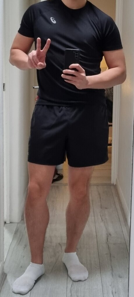 Simon Lai adult actress pics