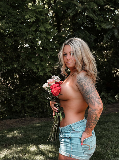 Hannah Denton beautiful model photos