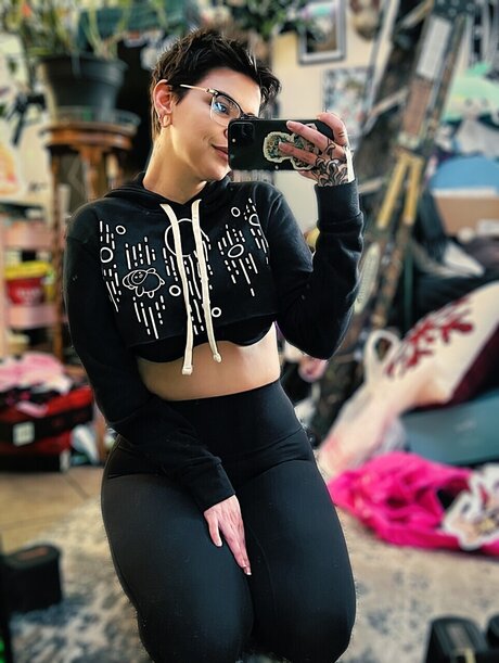 Oliver Alexander model hd img