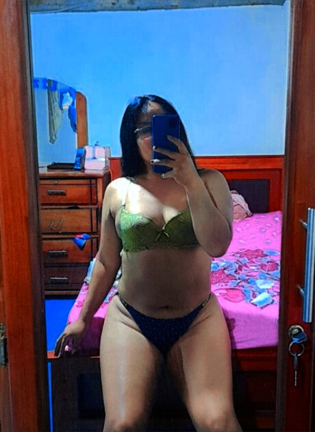 Gordiss 21 sex model photos