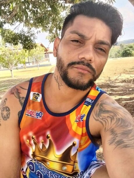 Bruno21Cm sexy star photo