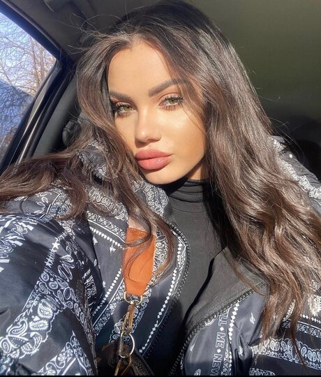 LizaBloom erotic star photo