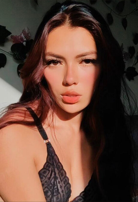 VICTORIA JONESS porn star archive