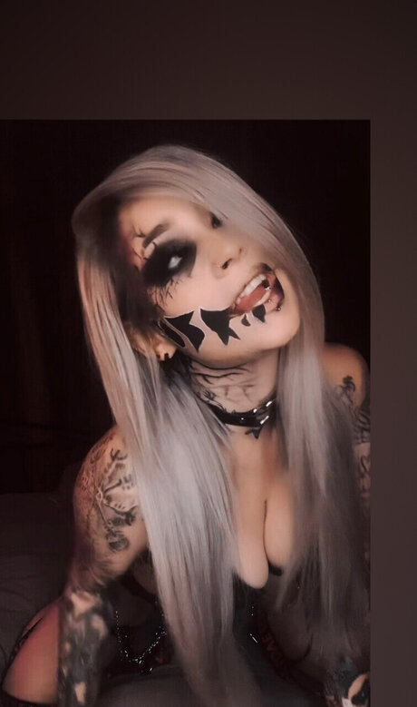 Ash Immortal sexy model photos