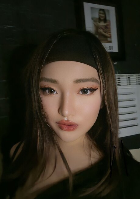 Siobe Lim star exclusive image