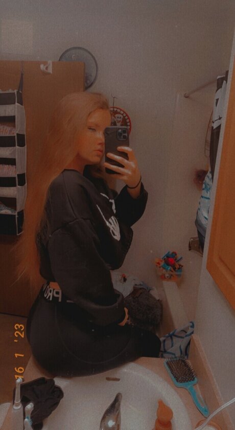 Emma lauren naked actress gallery