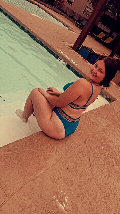 Cassandra Dean perfect pornstar pic