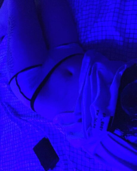 _Rawt_ nudes model pic