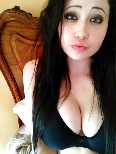 Georgina Mellor star naked photos