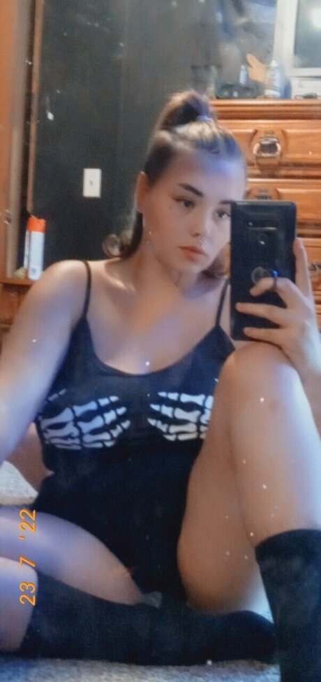 BarefootBliss beautiful actress pics