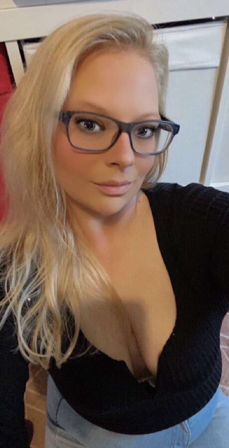 Tara D pornstar art galleries