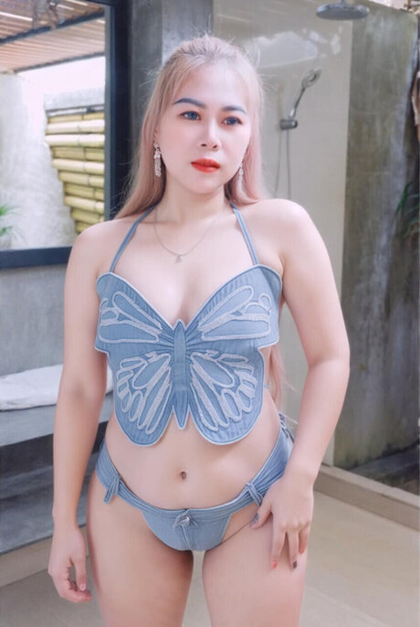 Namning nude model picture