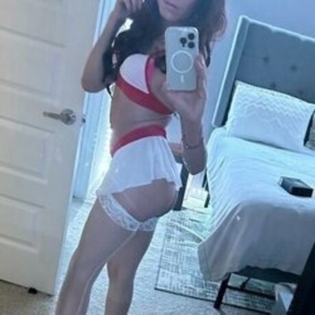 Lana DeHoyos star perfect images