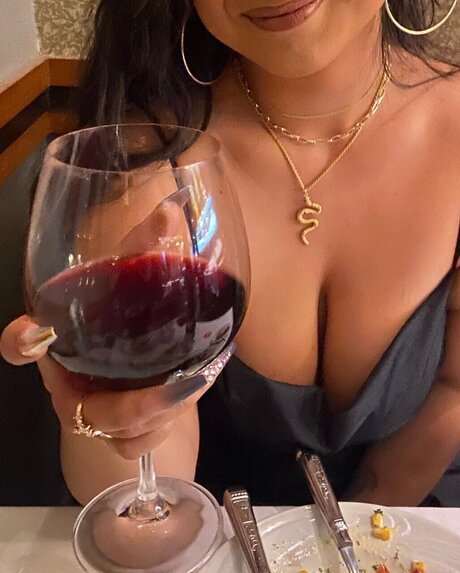 TINY H0RNY PUSSY_ pornstar adult pic