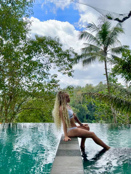 Asrai star free pics